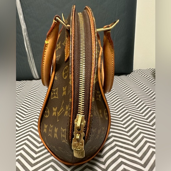 Vintage Louis Vuitton bag - Picture 4 of 6